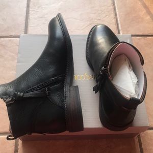 🆕Hyla by Franco Sarto Booties